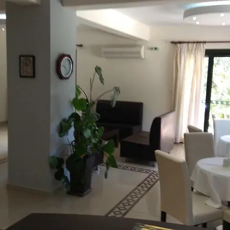 Patelis Appart hôtel Poúlithra