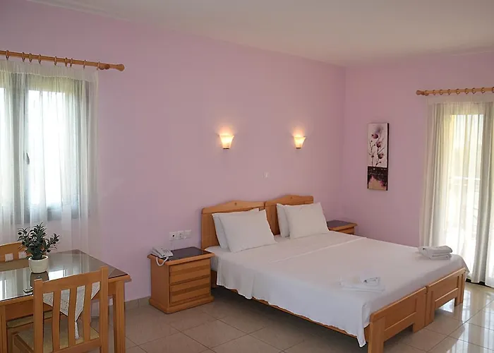 Patelis 3* Poúlithra