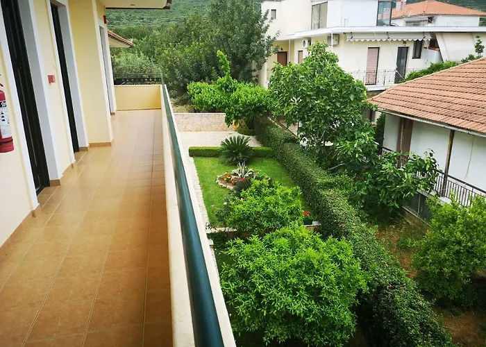 Patelis 3* Poúlithra